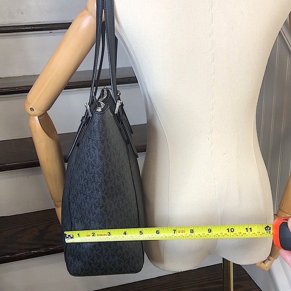 MICHAEL KORS Black Shoulder Strap Top Zipper Shoulder Bag Black Grey Monogram - Picture 11 of 17